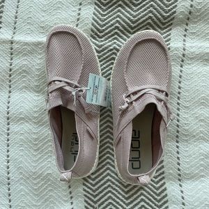 NEW Hey dude pink shoes